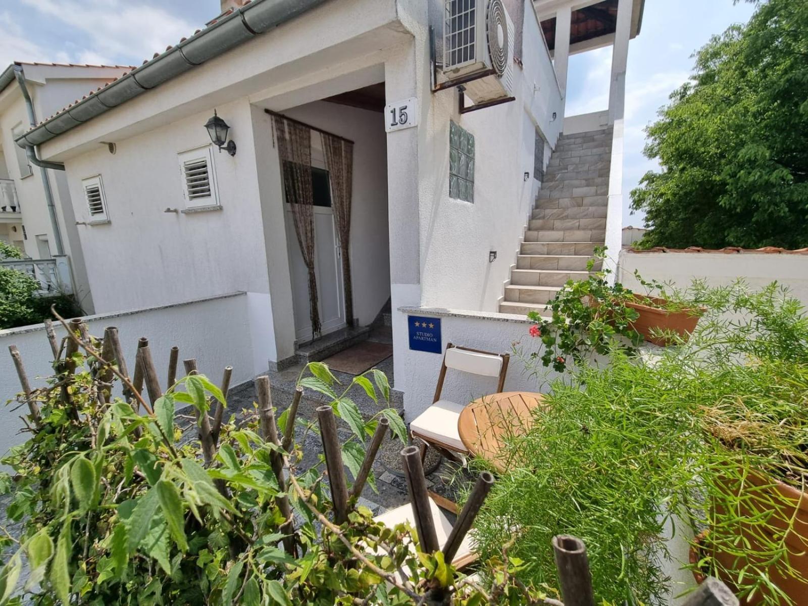 Studio Vanessa Krk Town Exterior foto